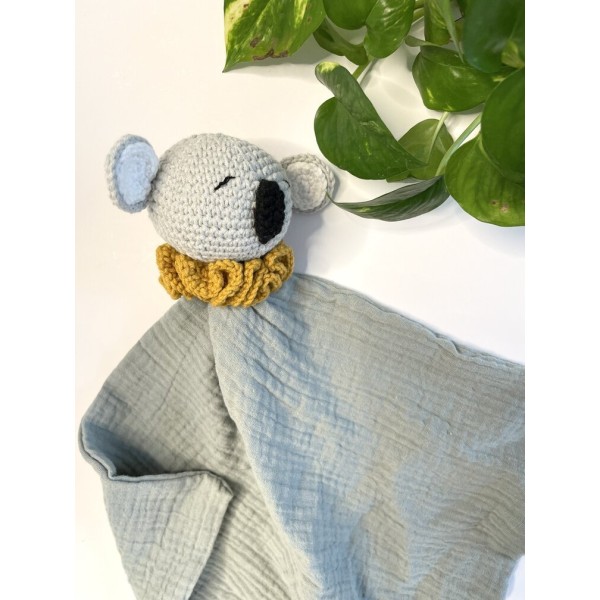 Newborn cuddle cloth Koala Sage