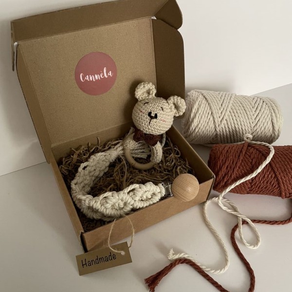 Hello World, Bear gift box