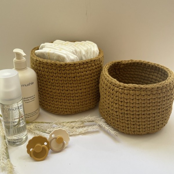 Chamomile crochet storage basket -set of 2