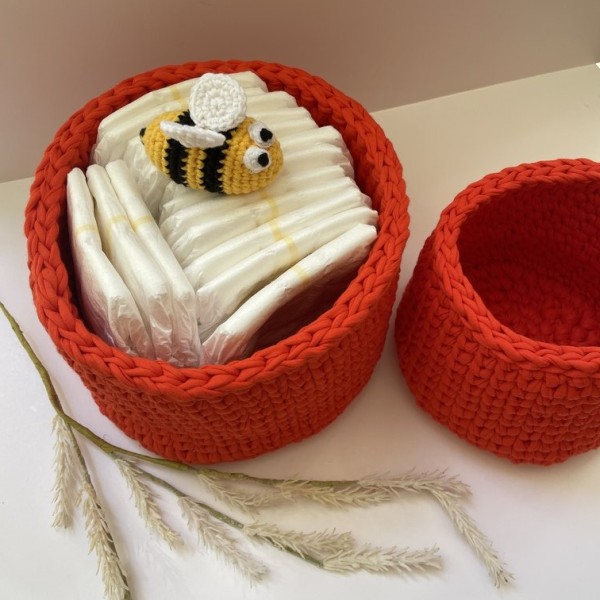 Red crochet storage basket -set of 2