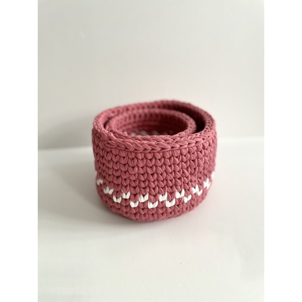 Strawberry Hearts crochet storage basket -set of 2